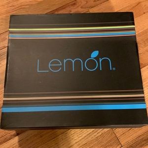 Lemon rain boots, size 8, black NEW